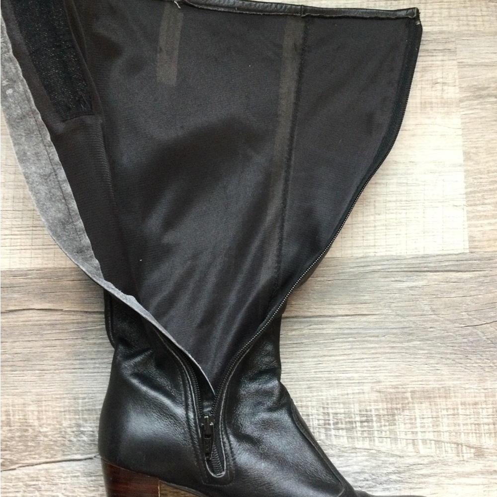 Vintage black leather tall boots - Picture 7 of 16